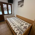 Goscinne Kozica *