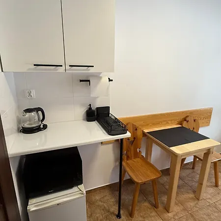 Quarto em Acomodações Particulares Goscinne Kozica *